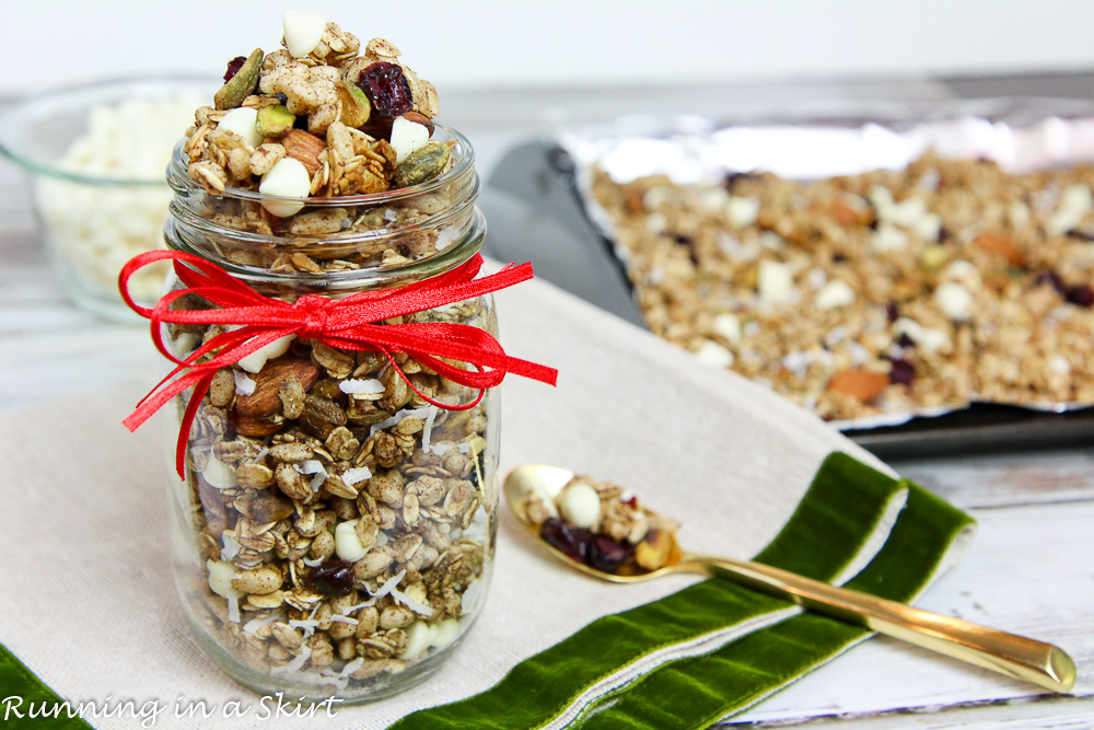 Easy Crock Pot Christmas Granola: Your Festive Edible Gift